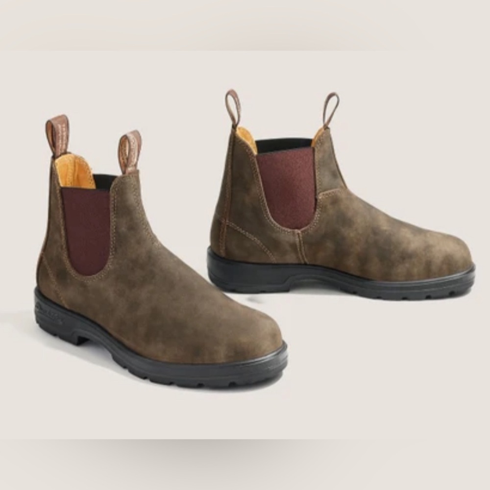 # 585 WOMEN'S CLASSICS - CHELSEA BOOTS